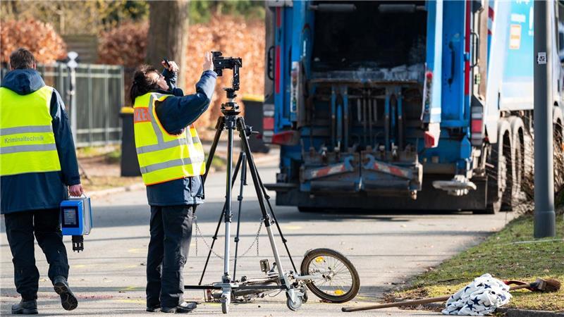 Fünf Radfahrer sind in Hamburg nach Angaben des Senats im ersten Halbjahr 2025 tödlich verunglückt. (Archivfoto)