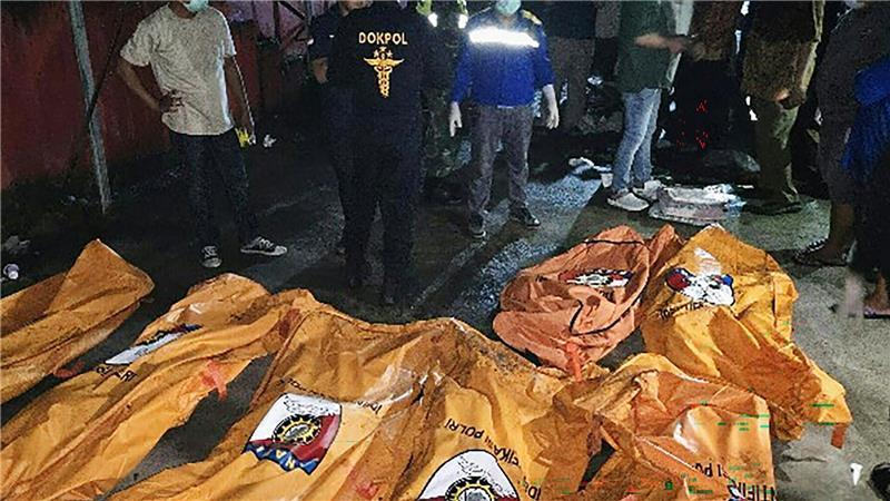 Für 16 Menschen kam jede Hilfe zu spät.