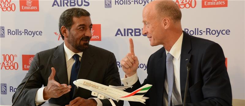 Für Airbus und für Emirates war es ein großer Tag: Scheich Ahmed und Tom Enders bei der Pressekonferenz anlässlich der hundertsten Auslieferung einer A380 an Emirates. Fotos Stephan