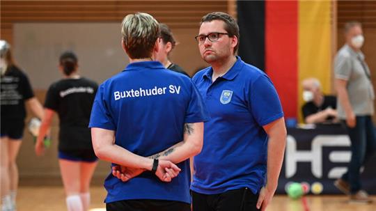 Für Andreas Gubernatis ist es eine Herzensangelegenheit, den Buxtehuder Handball zu unterstützen.