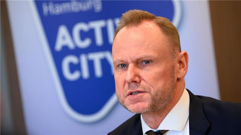 Für Andy Grote ist die Active City Arena auch ein sportliches „Labor“. 