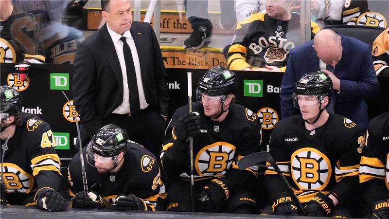 Für Bostons Trainer Marco Sturm endet die erste NHL-Saison in der ersten Playoff-Runde.