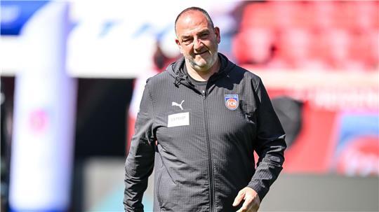 Für Heidenheim und Coach Frank Schmidt geht es um den Klassenerhalt. (Archivbild)