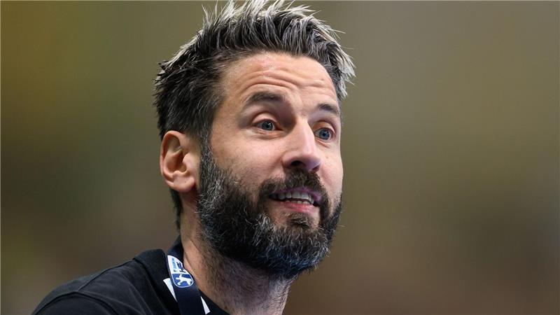 Für Magdeburgs Trainer Bennet Wiegert ist die erste Saisonniederlage abgehakt. (Archivbild)