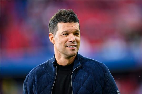 Für Michael Ballack braucht es aktuell keine Langzeitlösung auf dem Bundestrainer-Posten.