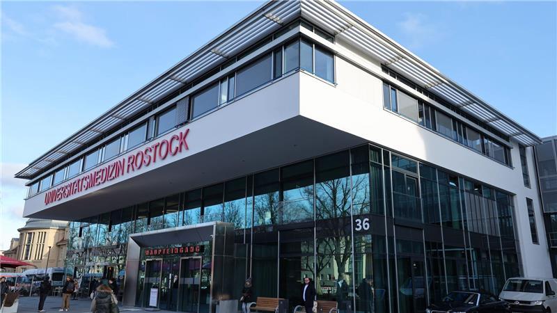 Für Mitarbeiter an ostdeutschen Unikliniken gibt es Verbesserungen. (Archivbild)