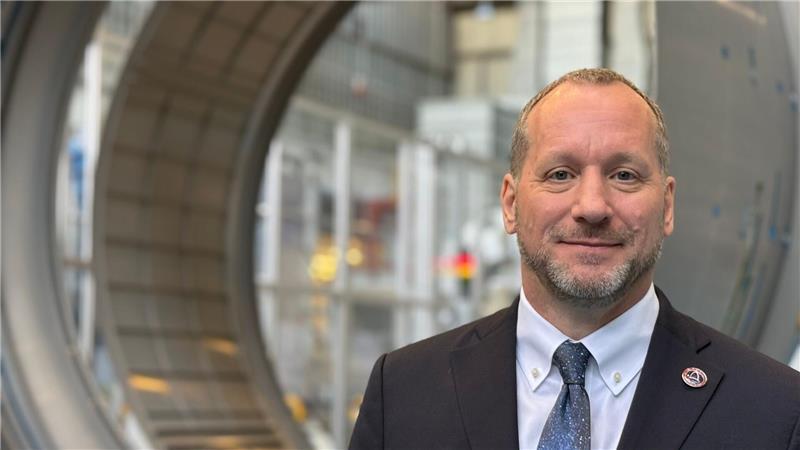 Europas Raumfahrt unter Trump 2.0: Zwischen Angst und Chance Für Olansen ist klar: Die Nasa arbeitet an dem Programm, was vereinbart ist.