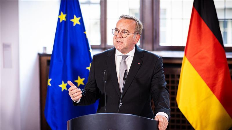 Europäer arbeiten an Garantien für Kiew - keine US-Truppen Für Pistorius steht der deutsche Beitrag noch nicht konkret fest.