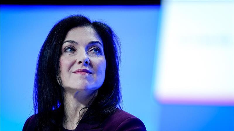 Wirtschaftsministerin Reiche: Änderungen in Energiepolitik Für Reiche ist es unmöglich, 2025 schon über alle Lösungen zu verfügen, um bis zur Jahrhundertmitte klimaneutral zu werden.