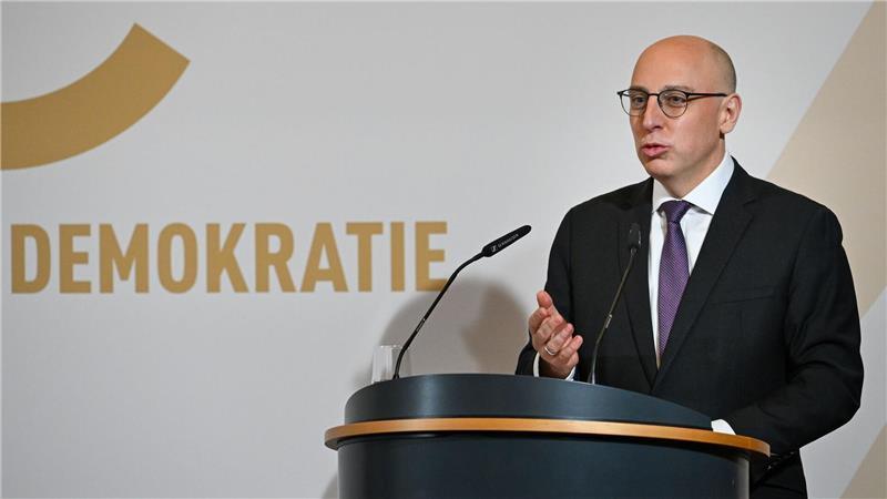 Neue Möglichkeiten für Verfassungsschutz - Spionage im Fokus Für Sinan Selen war es gleichzeitig seine Antrittsrede als Präsident des Bundesamts für Verfassungsschutz.