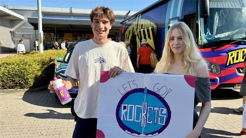 Cyclassics-Ticker: 70-Jähriger stirbt beim Jedermann-Rennen Für Toni und Felix hat sich die Anreise schon jetzt gelohnt.