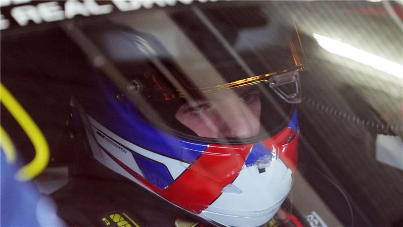 Verstappen-Aufholjagd nach Fahrstunde in der „Grünen Hölle“ Für Verstappen nicht nur eine Abwechslung: 2026 will er die 24 Stunden auf dem Nürburgring fahren.