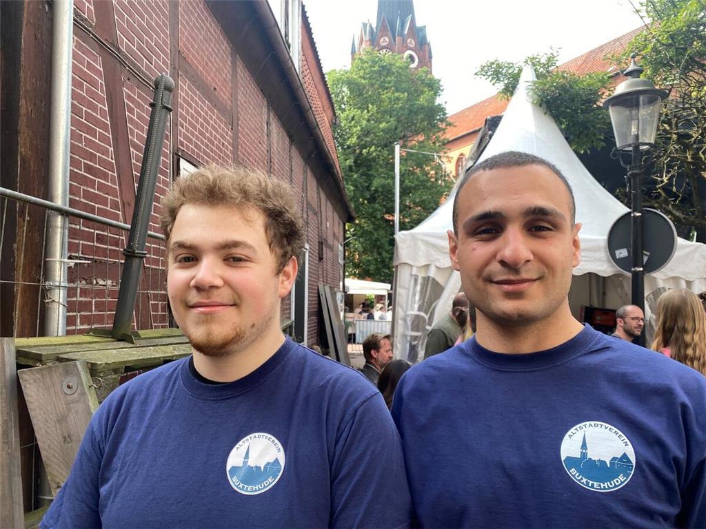 Für den Backstage-Bereich kann der Altstadtverein auf treue Mitstreiter wie Marc...