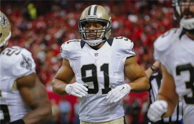 Superbowl: Edebali von Defensivschlacht begeistert Für den Hamburger Kasim Edebali und seine New Orleans Saints war nach der regulären Saison Schluss. Der 26-Jährige verfolgte den Superbowl in Deutschland. Foto dpa/Erik S. Lesser