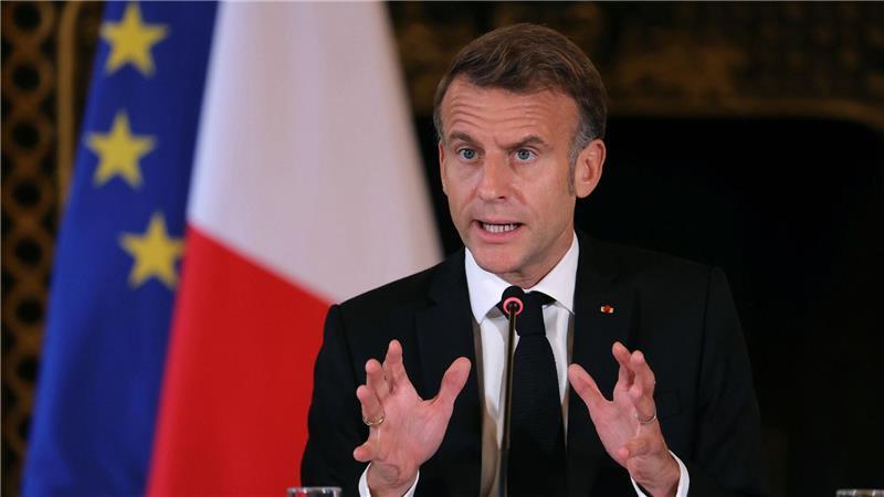 Macron will über neuen Premier entscheiden Für die Ernennung eines neuen Premiers hat Macron sich eine Frist bis zum heutigen Freitag gesetzt.