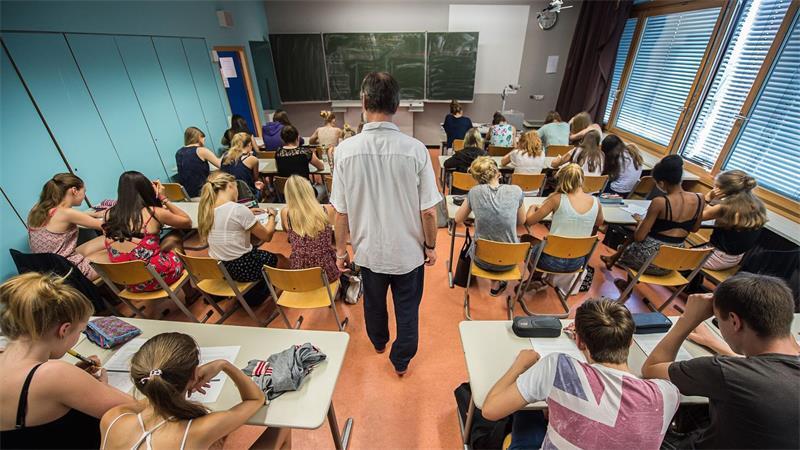 Für die Pisa-Studie werden weltweit Hunderttausende Schülerinnen und Schüler im Alter von 15 Jahren getestet. (Symbolbild)