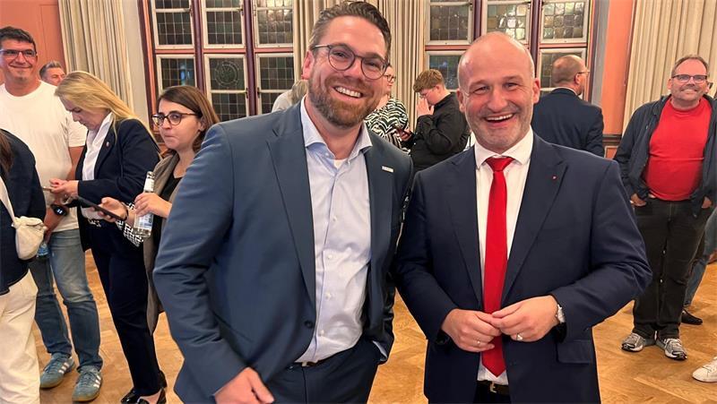 Für die Stader Bürgermeisterkandidaten Arne Kramer und Kai Koeser geht es in die Stichwahl.