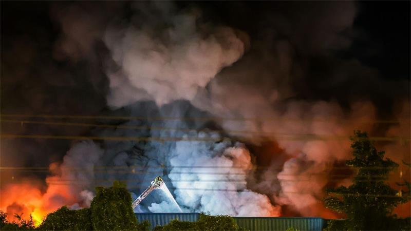Für die Stuttgarter Feuerwehr ist es einer der größten Einsätze seit Jahren. (Symbolbild)