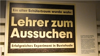 Für dieses Experiment wurden die Buxtehuder anfangs von der Presse belächelt. Doch hier gelang der Durchbruch, Oberstufenkurse frei wählen zu können.