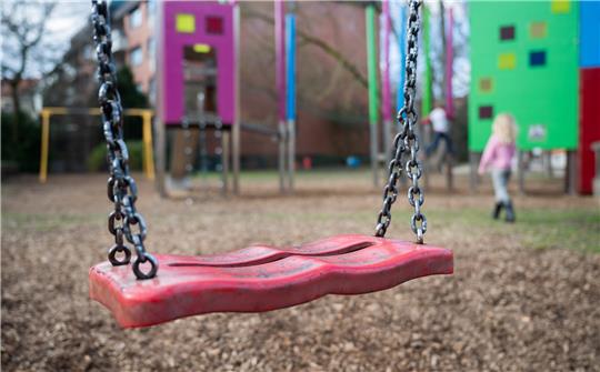 Für drei Spielgeräte auf Krautsand muss der Bebauungsplan geändert werden (Symbolbild)