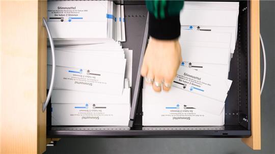 Für eine ordnungsgemäße Bundestagswahl braucht es in Niedersachsen Zehntausende Helfer. (Archivbild)