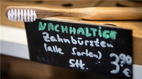 Für einen Teil der Konsumentinnen und Konsumenten spielt die Frage, ob ein Produkt das Kriterium „Nachhaltigkeit“ erfüllt, eine Rolle bei der Kaufentscheidung. (Symbolbild)