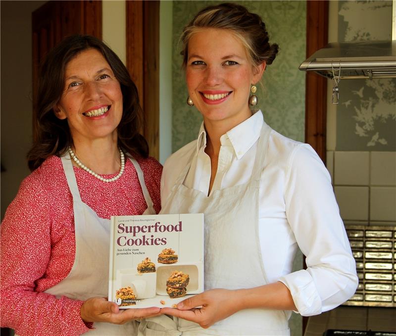 Für ihr zweites Backbuch „Superfood Cookies“ haben Lucia und Theresa Baumgärtner Plätzchenrezepte entwickelt.