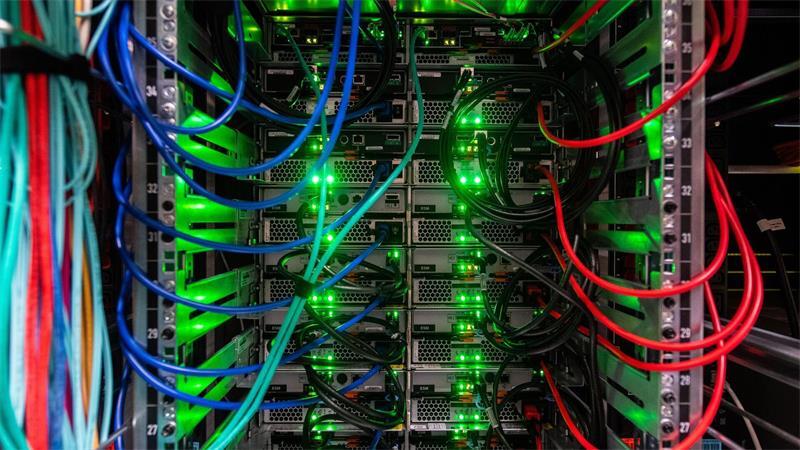 Für länderübergreifend arbeitende Unternehmen und Forschungseinrichtungen soll künftig jeweils nur noch eine Datenschutzbehörde zuständig sein. (Symbolbild)
