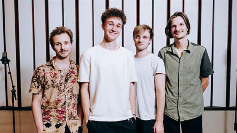 Für sein Debütalbum erhielt der Trompeter Jakob Bänsch (vorn) den Deutschen Jazzpreis. Jetzt kommt er mit seinem Quartett nach Agathenburg.