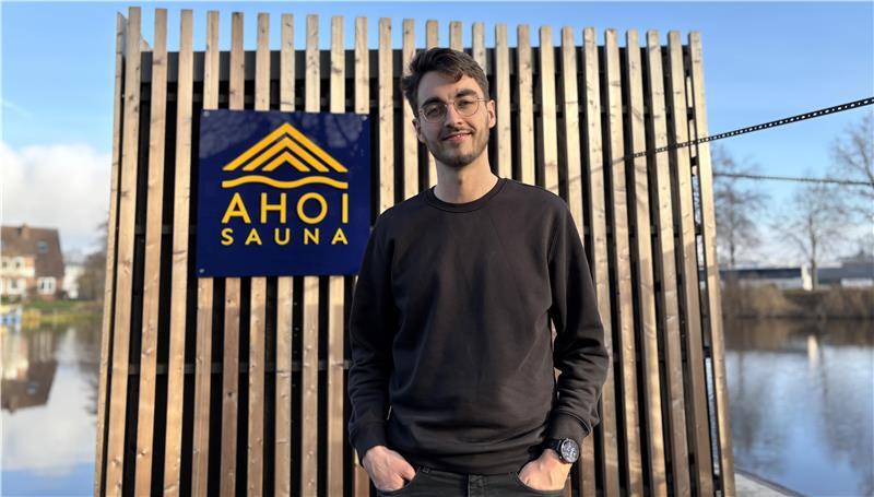 Für seine schwimmende Sauna auf dem Stader Burggraben hat Chris Duwe den Gründerstar-Sonderpreis „Freizeit und Tourismus“ gewonnen.