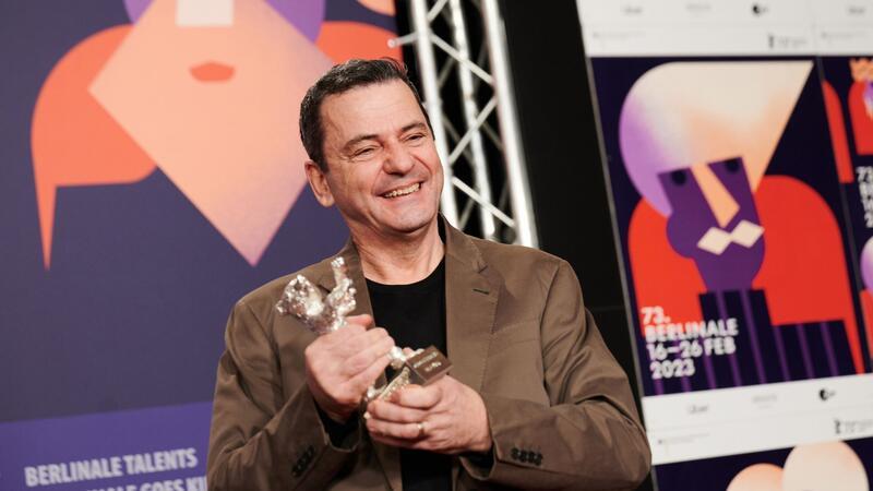 Für seinen Film „Roter Himmel“ ist Christian Petzold mit dem Großen Preis der Jury ausgezeichnet worden.