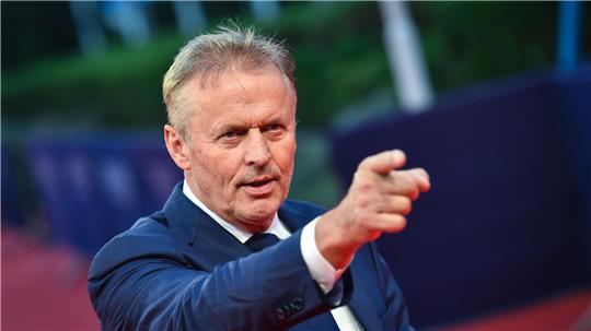 Für seinen neuen Roman kehrt Thriller-Autor John Grisham zurück nach Camino Island: „Die Legende“. (Archivbild)