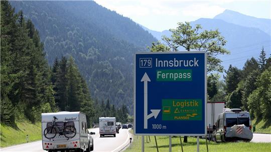 Für zwei Stunden bleibt der Fernpass am 27. Juni wegen einer Demo gesperrt.