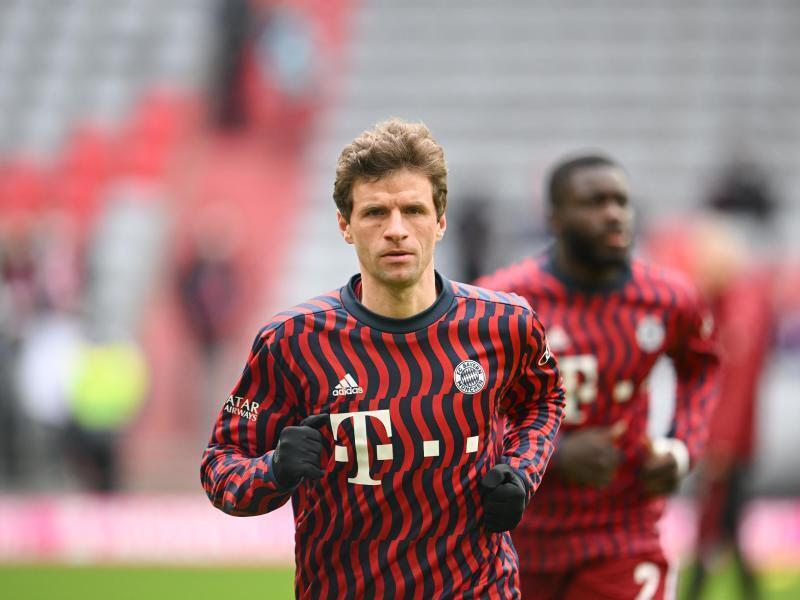 Fußball-Nationalspieler Thomas Müller wird dem FC Bayern mindestens am kommenden Sonnabend gegen Eintracht Frankfurt fehlen. Foto: Tobias Hase/dpa
