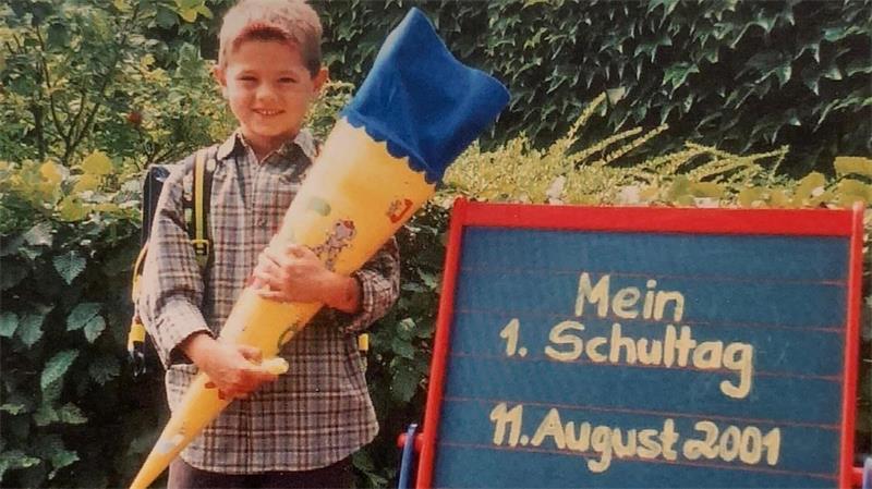 Einschulung: Bekannte Gesichter aus dem Kreis Stade erinnern sich Fußball-Profi Marnon Busch wurde 2001 in der Grundschule im Stader Ortsteil Hagen eingeschult.