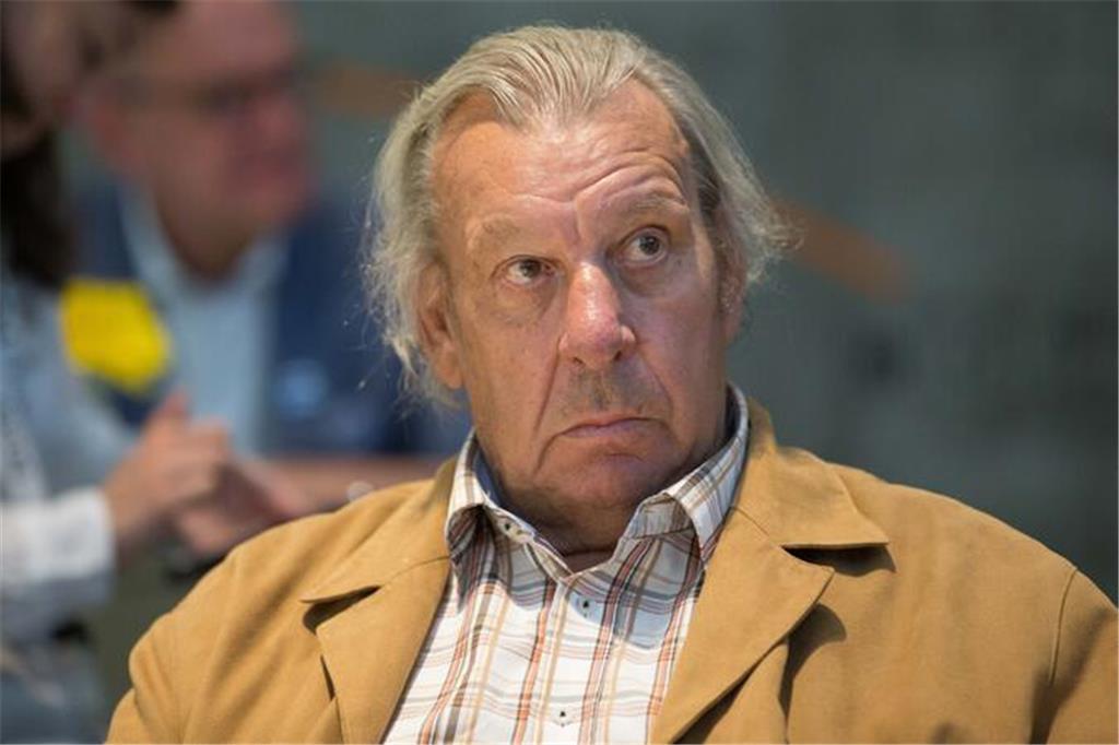 Fußball-Weltmeister Horst-Dieter Höttges ist gestorben.