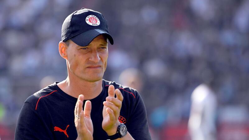 Comeback verpatzt: St. Pauli verliert gegen Heidenheim Gab seine Bundesliga-Pemiere: St. Paulis neuer Trainer Alexander Blessin