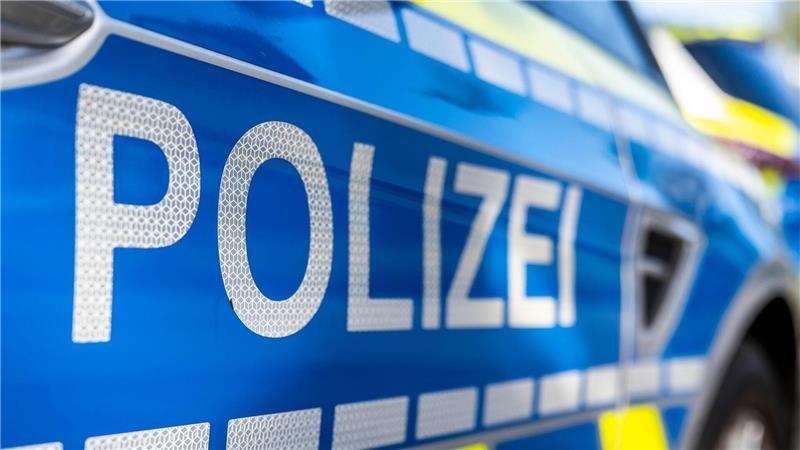 Gabelbruch mit Folgen: Junger Kradfahrer schwer verletzt. (Symbolbild)