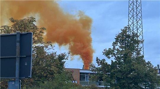 Gasalarm nach einem Störfall in einem Industriebetrieb.
