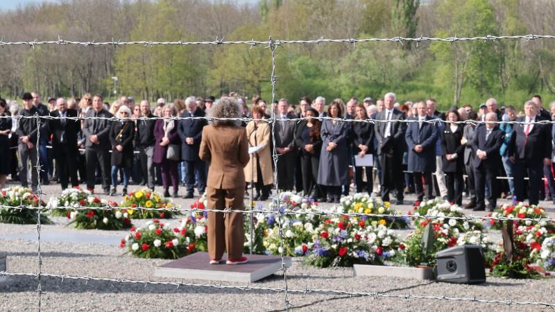 Gedenkfeier auf dem ehemaligen Appellplatz anlässlich des 79. Jahrestag der Befreiung des Konzentrationslagers Buchenwald.