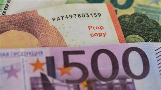 Gefälschte Euro-Banknoten.