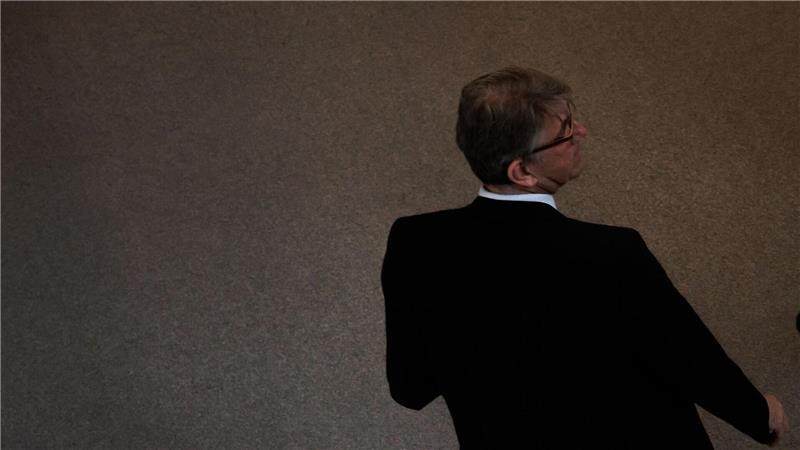 Gegen Äußerungen von Kulturstaatsminister Wolfram Weimer mit Blick auf den Deutschen Buchhandlungspreis geht ein Buchladen nun gerichtlich vor. (Archivbild)