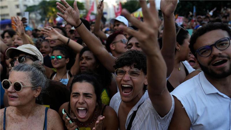 Gegen Amnestie: Brasilianer protestieren gegen eine Begnadigung Bolsonaros.