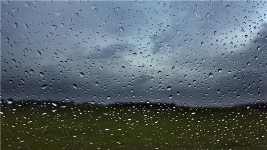 Gegen Mittag werden teils kräftige Gewitter erwartet. (Archiv)