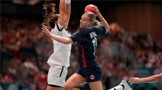 Gegen Norwegen brechen Deutschlands Handballerinnen nach einem Blitzstart ein.