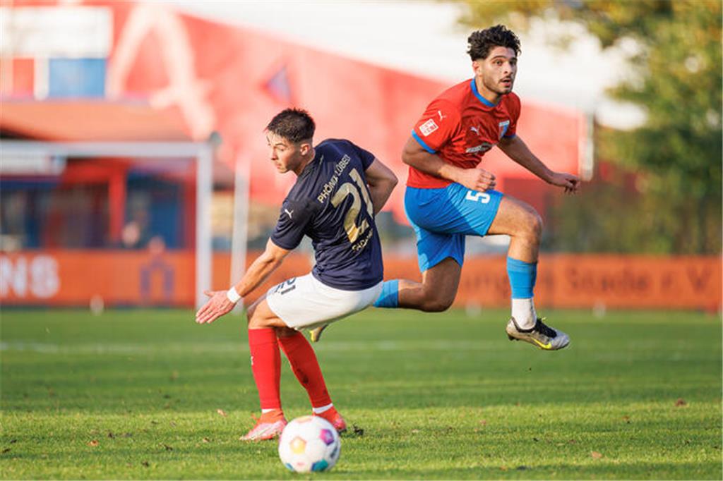 Gegen das Spitzenteam aus Lübeck verlor D/A im Kehdinger Stadion mit 1:2.