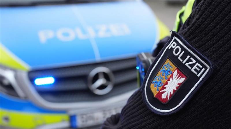 Vorwürfe gegen Kieler Polizisten Thema im Ausschuss Gegen zwei Kieler Polizisten wird wegen des Verdachts einer Körperverletzung im Amt ermittelt. (Symbolbild)