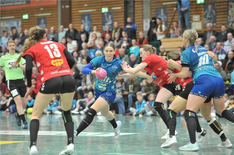 Gegen den SV Union Halle-Neustadt haben die Handballerinnen des Buxtehuder SV den lang ersehnten Sieg eingefahren. Foto: Jan Iso Jürgens
