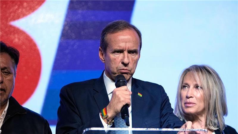 Ende der linken Ära in Bolivien: Paz gewinnt Präsidentenwahl Gegenkandidat Jorge „Tuto“ Quiroga hat die Stichwahl verloren.