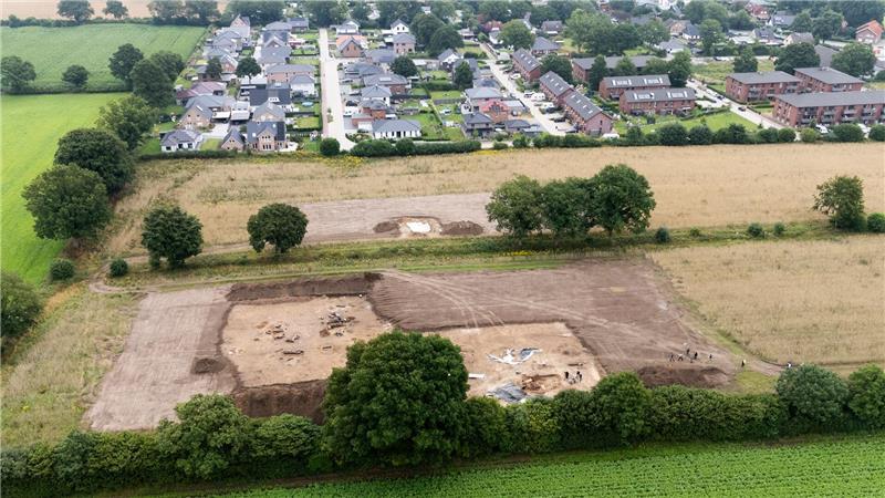 Neue Erkenntnisse zu Grabhügel aus der Bronzezeit Gegraben wurden wegen der geplanten Errichtung eines Wohngebiets.